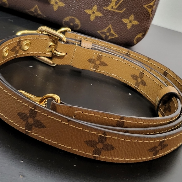 *SOLD*Pochette Métis Reverse Monogram - Picture 8 of 11